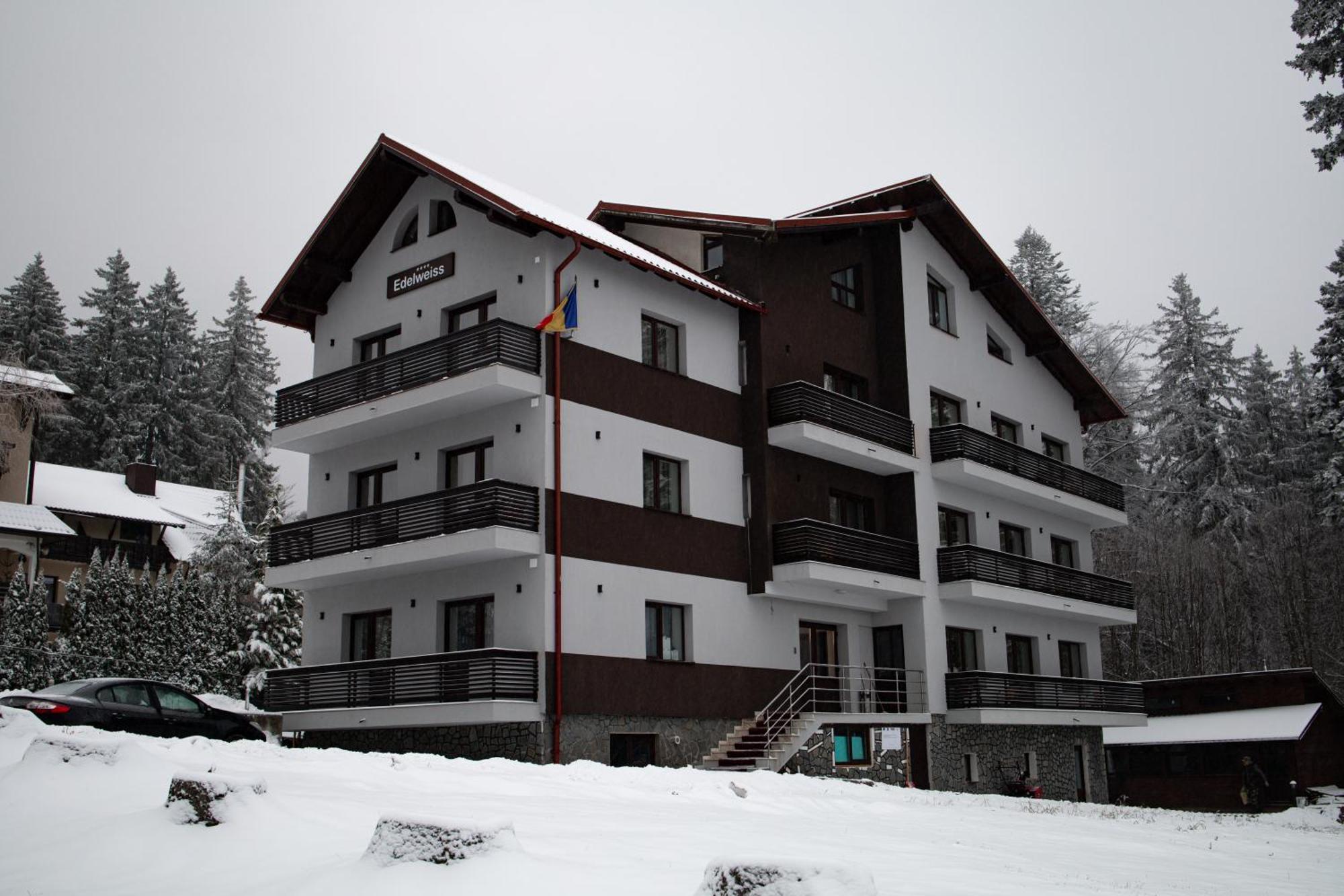 Vila Edelweiss Predeal Buitenkant foto
